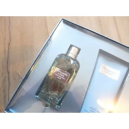 Expediere rapidă Set parfum, Abercrombie & Fitch, First Instinct Blue, 50ml EdP si lotiune de corp 100ml