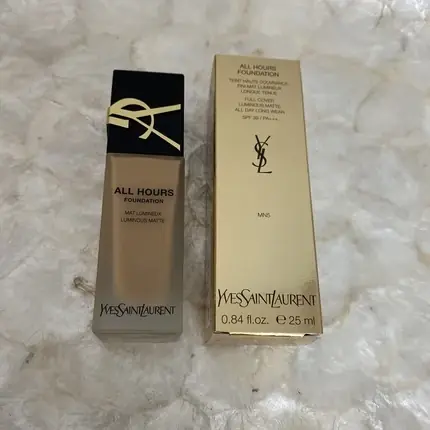 Fond de ten, YSL, All Hours, Mn5 Preț mic