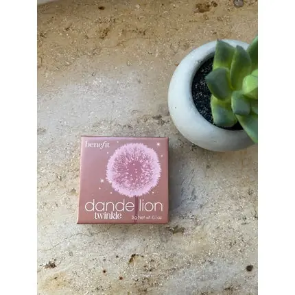 Iluminator, BeneFit, Dandelion Twinkle, 3g Premium