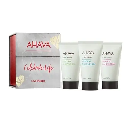 Ieftin Set Îngrijire Corp, Ahava, Love Triangle, 3 piese (alb)