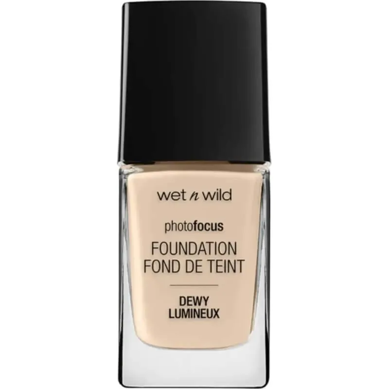 Reducere Wet n wild Photo Focus Foundation Dewy – fond de ten – nr. 520 Nude Ivory